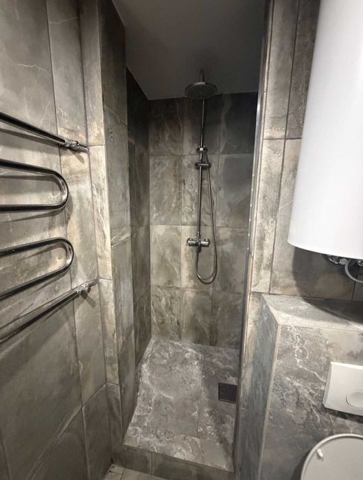 1-кімнатна квартира з ремонтом та меблями