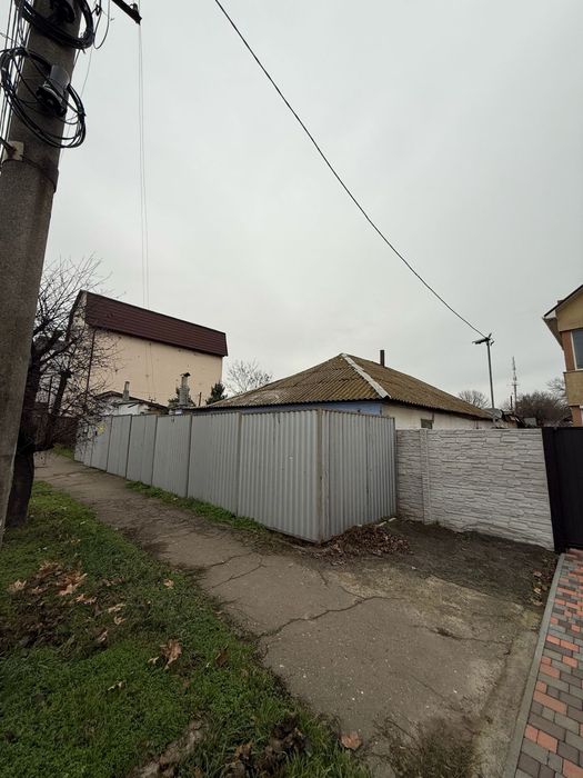 Продаю отличный участок земли  с домом  в  Центре. 4 Слободская