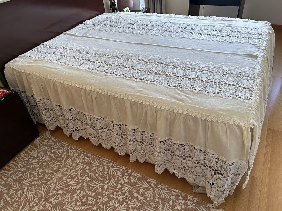 Colcha em linho e renda + 2 fronhas