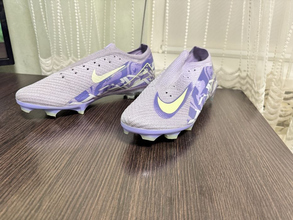 Бутси Футбольні MERCURIAL