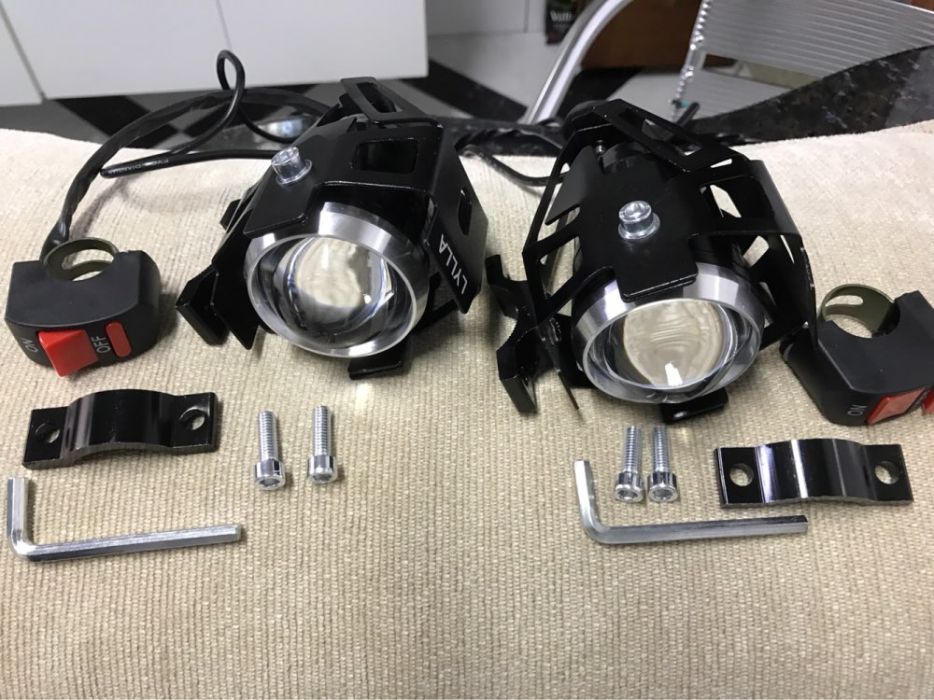 #HIT# LED Halogeny soczewkowe 2 sztuki reflektory motocyklowe lampy U5