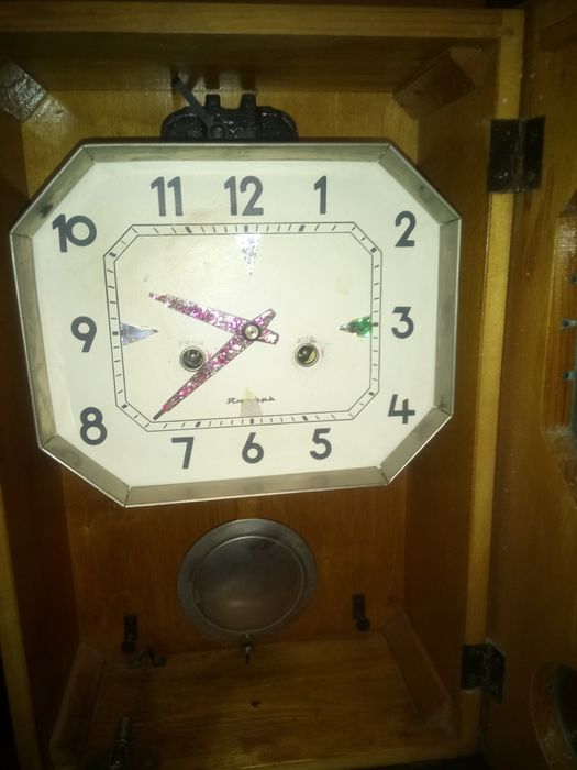 Часы настенные с боем Янтарь