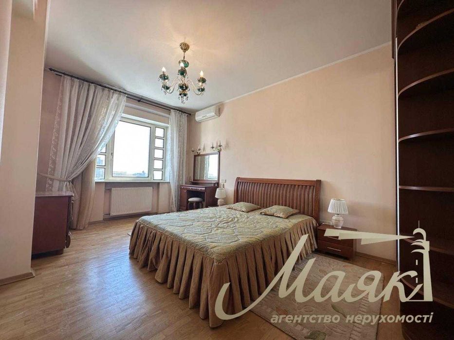 Без% Аренда двухуровневой квартиры по ул.Верхогляда/Драгомирова 4