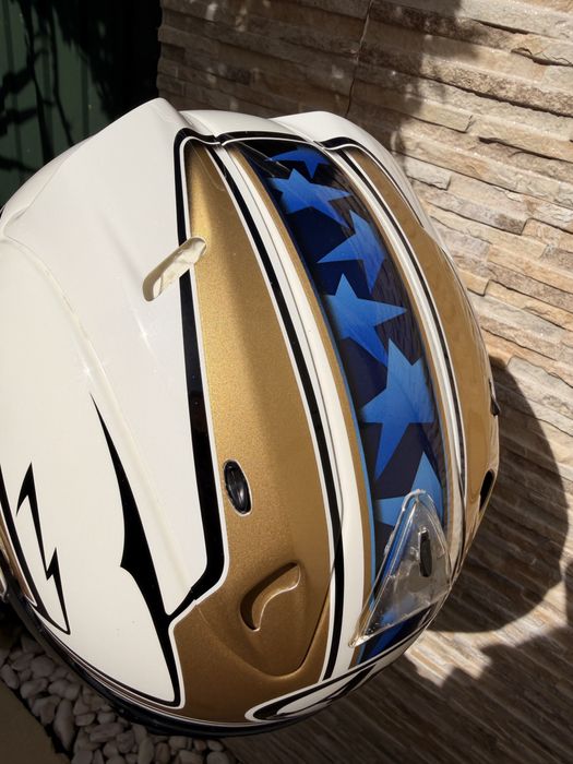 Arai RX-7 corsair Kenny Roberts