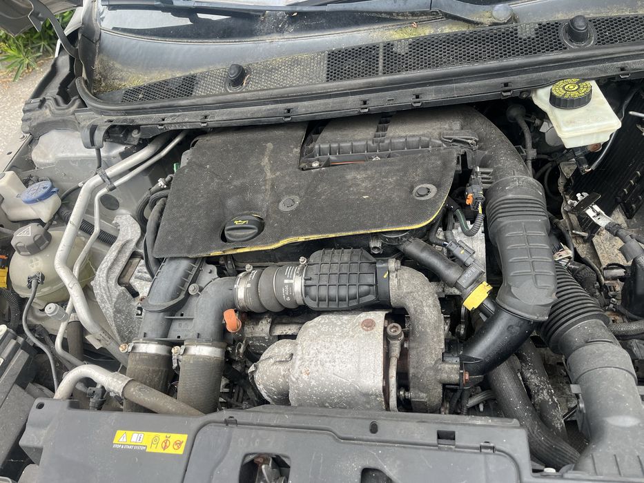 Peugeot 308 1.6 HDI 110CV Ano 2016