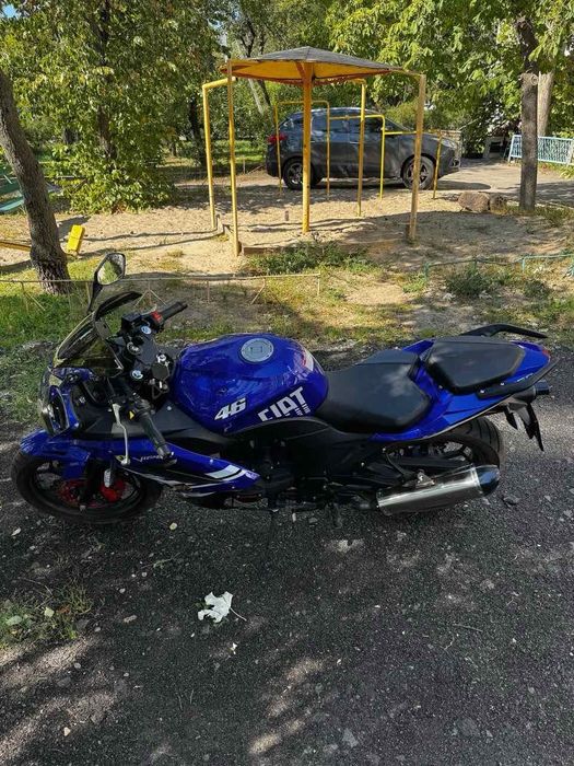 Продам мотоцикл VIPER V250F-2