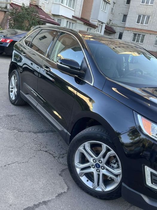 Ford Edge Titanium