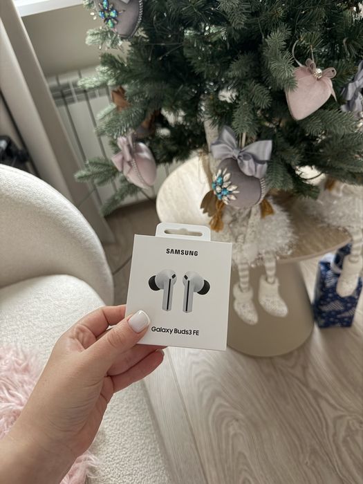 Навушники samsung galaxy buds 3FE нові, але пломби зняті