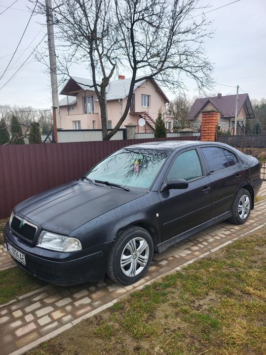 Skoda Octavia tour 1.6 МРІ
