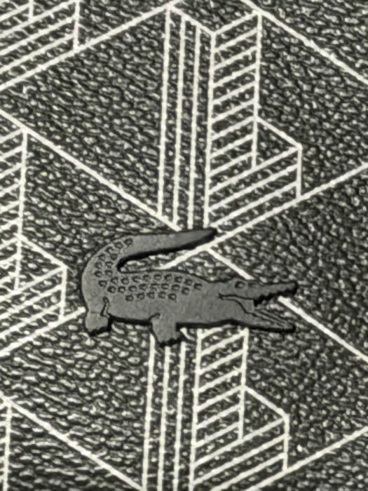 Bolsa da lacoste como nova