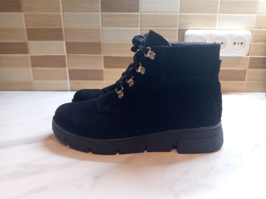 Ботинки женские зимние, демисезон. Натур. замша. Турция Размер 38