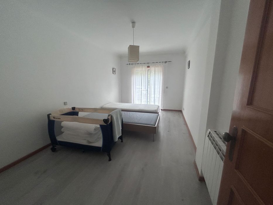 Apartamento T3 para arrendar R. Indepêndencia da Guiné