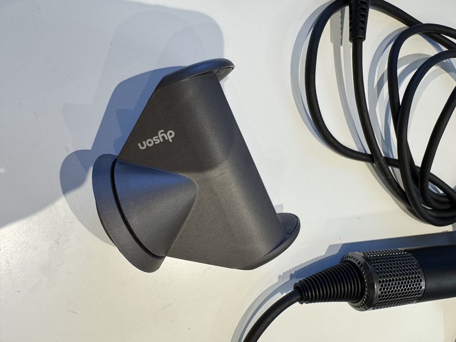 Suszarka dyson + końcówka