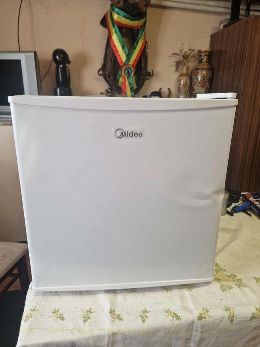 Lodówka mini midea 45l