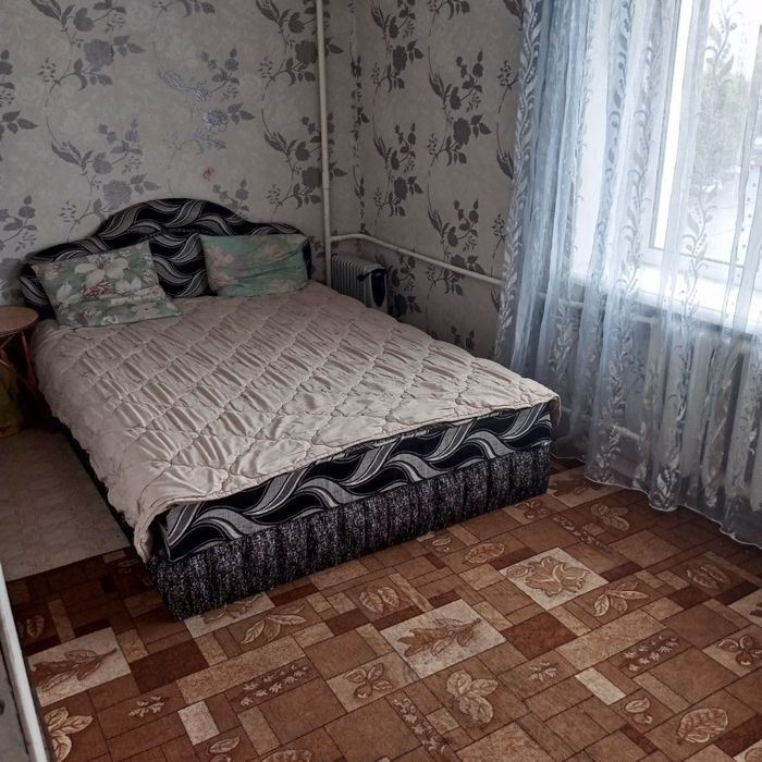 Здам 2-х кімнатну квартиру в р-н Круг на длительний срок.