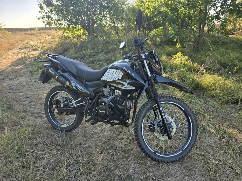 Строчно. Продам мотоцикл Forte cross 250 з пробігом 3000км.
