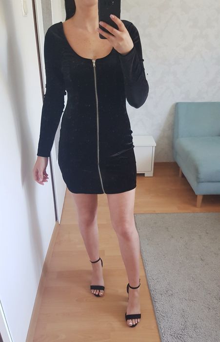 Sukienka welurowa mini dlugi rękaw zasuwana czarna S 36