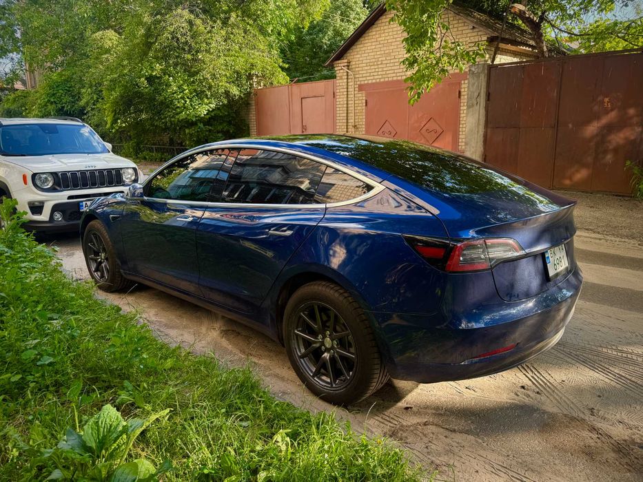 Tesla Model 3 оренда з правом викупу