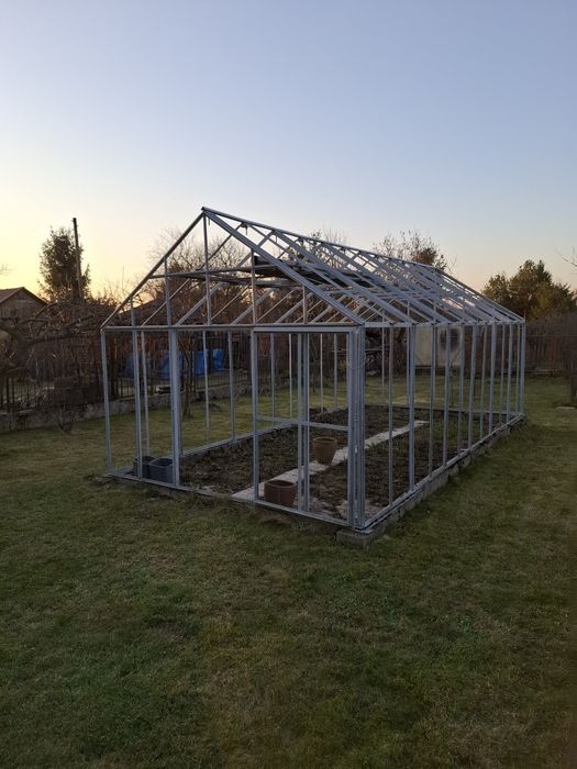 Konstrukcja szklarni