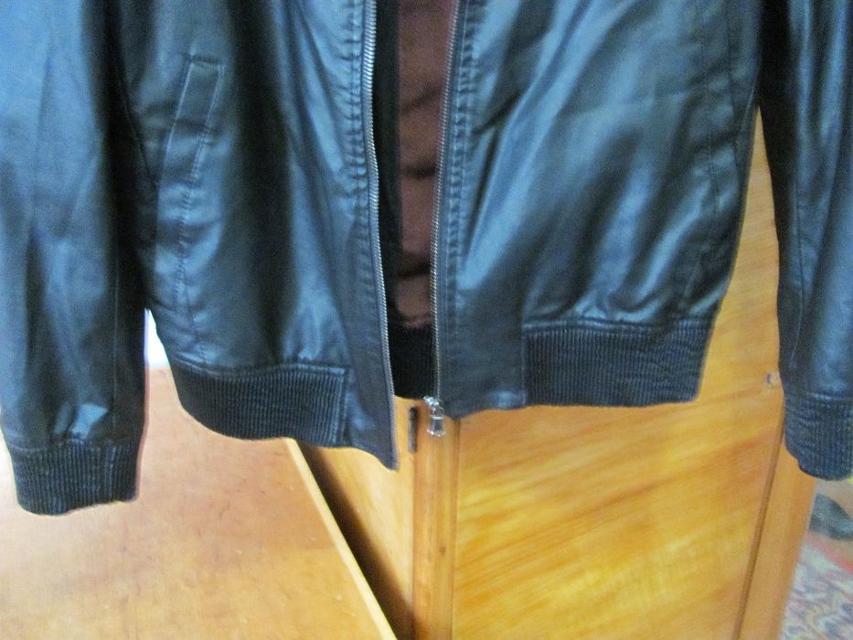 куртка новая экокожа разм. 48-50