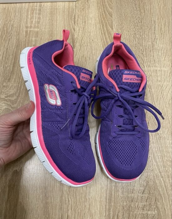 Skechers р.38 -39 кросівки кроси кроссовки