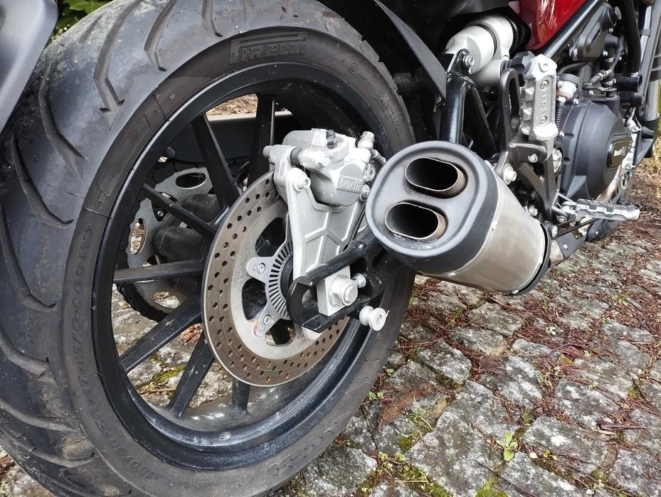 Benelli Leoncino 500 - Excelente estado, apenas 5.742Km