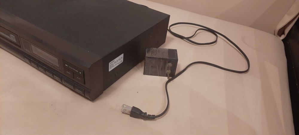 CD-проигрыватель JAXON ACD-150. Корея