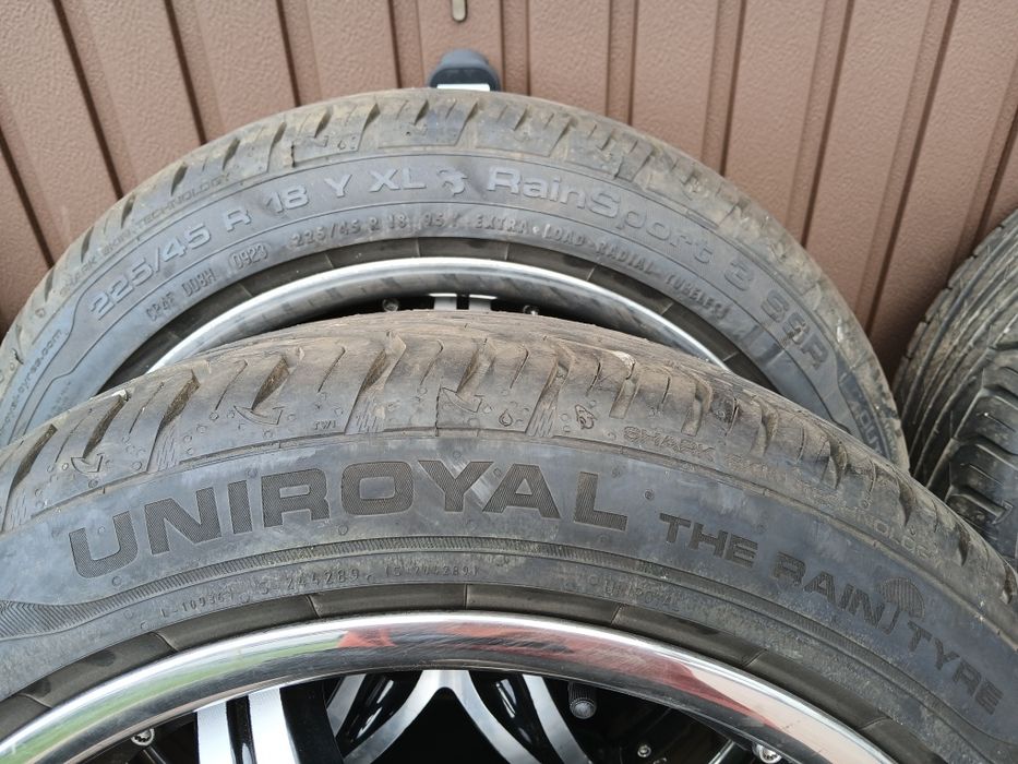 Opony Uniroyal RainSport3 225/45R18 4szt. 0923
225/45R18 
Prod. 0923
B