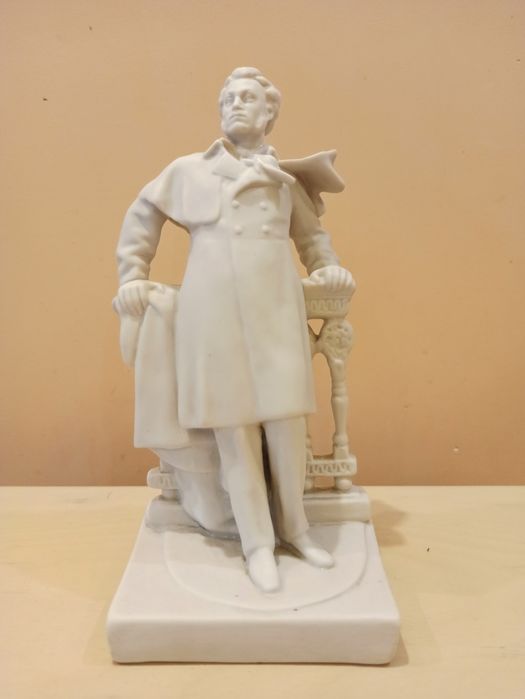 Статуэтка Пушкина А.С. Бисквит.