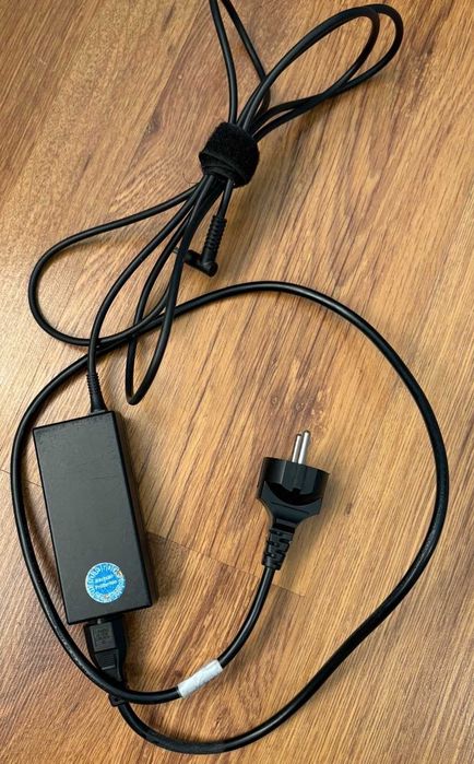 Laptop hp proobok 470 g5,i7-8550U,16 GB ram,256 GB SSD 17 cali stan bd