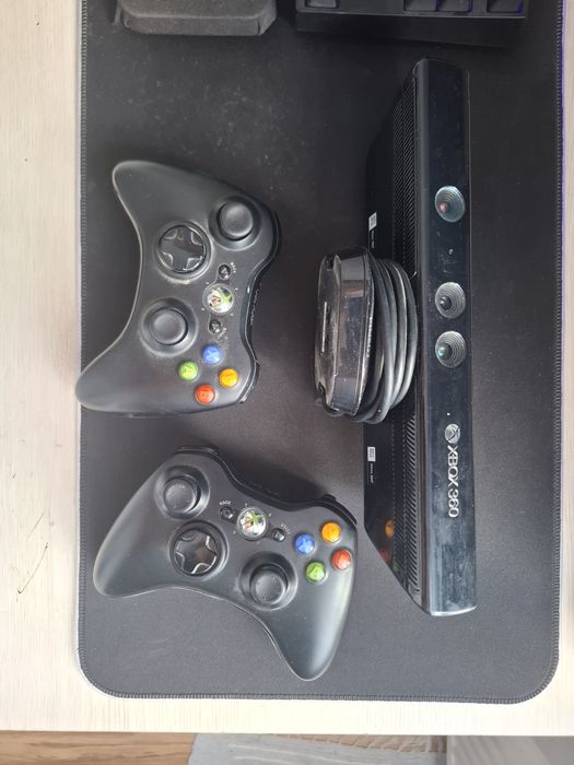 Konsola xbox 360 | 2 pady kinect