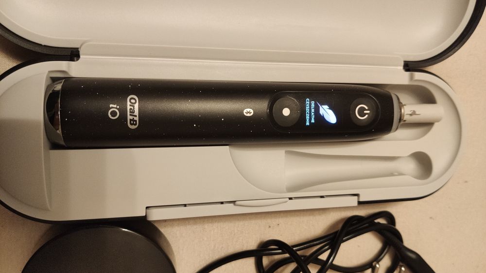 Szczoteczka Oral-B IO10