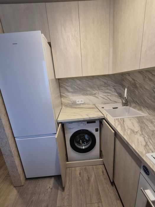 Продам 1комн. квартиру . Метро Армейская - 3мин. Сертификат-да.