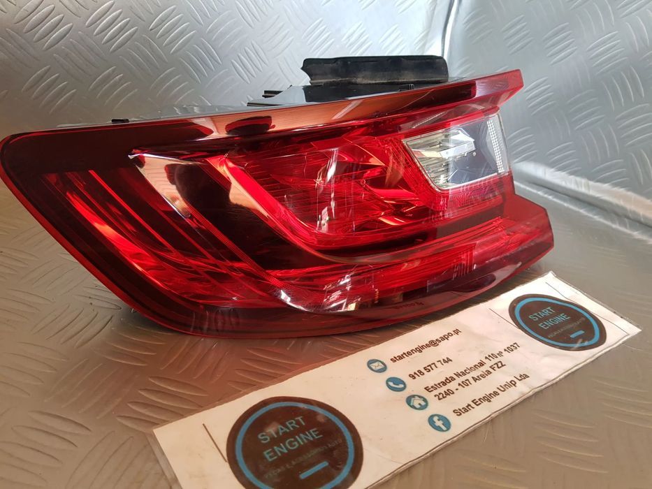Farolim Farolins Megane IV 4 modelo em carro 2017-2023