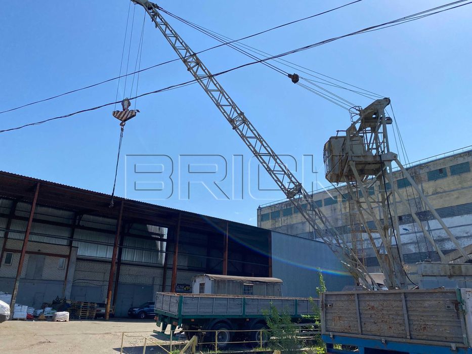 Продам у центрі міста майновий комплекс з виробничим обладнання