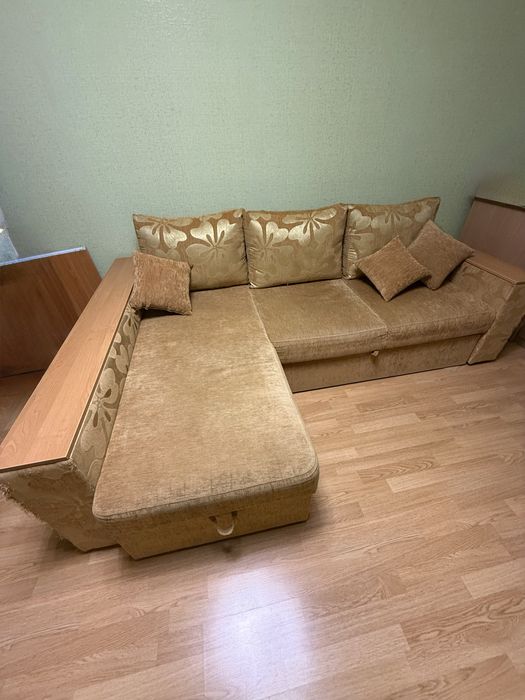 Продам диван кутовий
