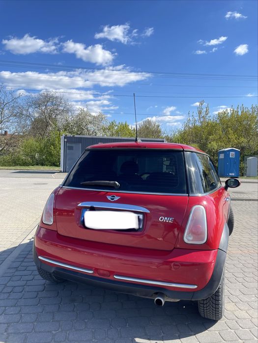 Samochód Mini One 2004