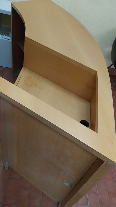 Balcão para recepção ou comércio