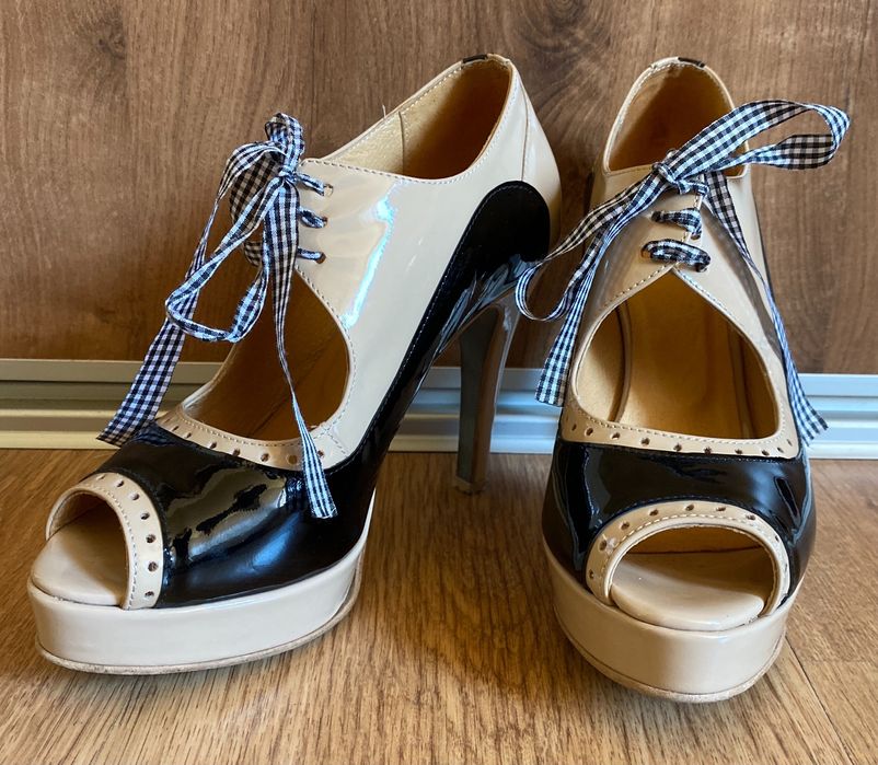 Buty na obcasie sandały Loft37 pin up beżowe czarne kokardka bez noska