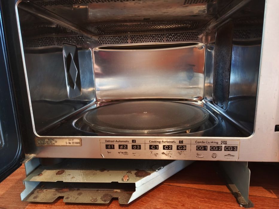 Microondas AEG Duo Crunch