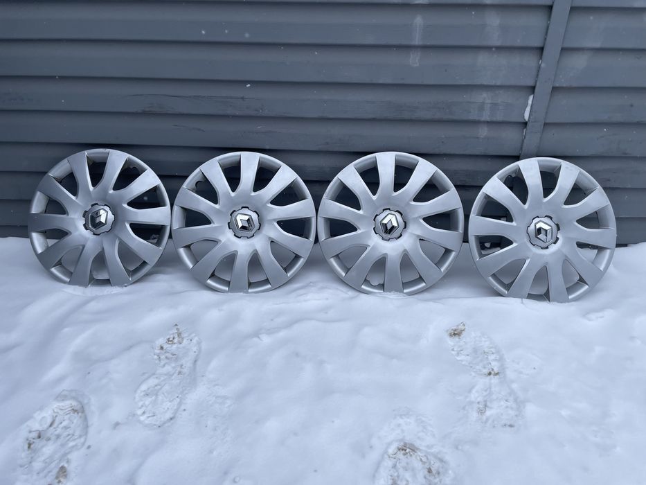 Оригінальні ковпаки Renault R16 в гарном стані