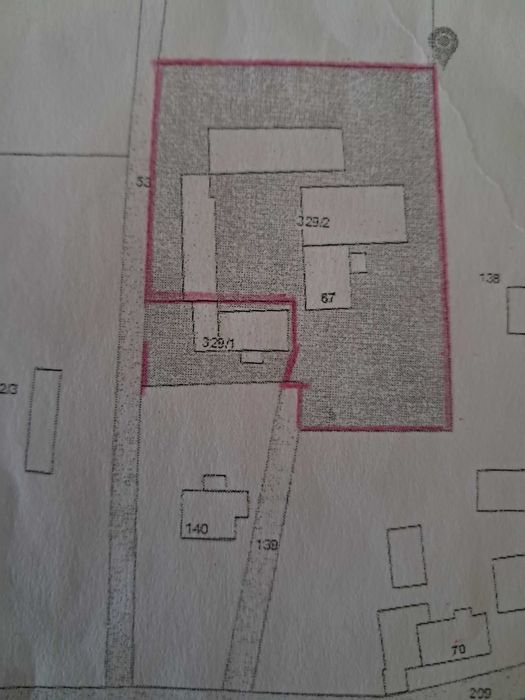 SPRZEDAM DZIAŁKĘ O POW. 4 000 m2 z budynkami gospodarczymi i dom do remontu