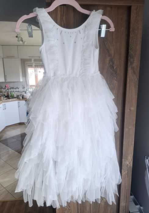 Sukienka z falbanami 116 cm Komunia Wesele