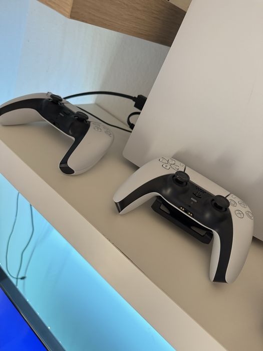 Ps5 850 gb digital 2 comandos