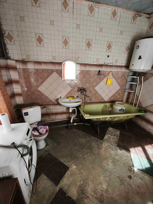 Продам газифікований будинок 100,1 кв.м зі зручностями та ділян 15сот