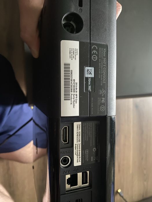 Konsola XBOX 360 E