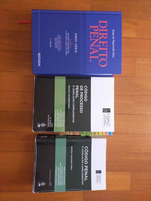 Manuais e Legislação Direito