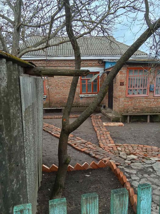 продам будинок  село Тирлівка