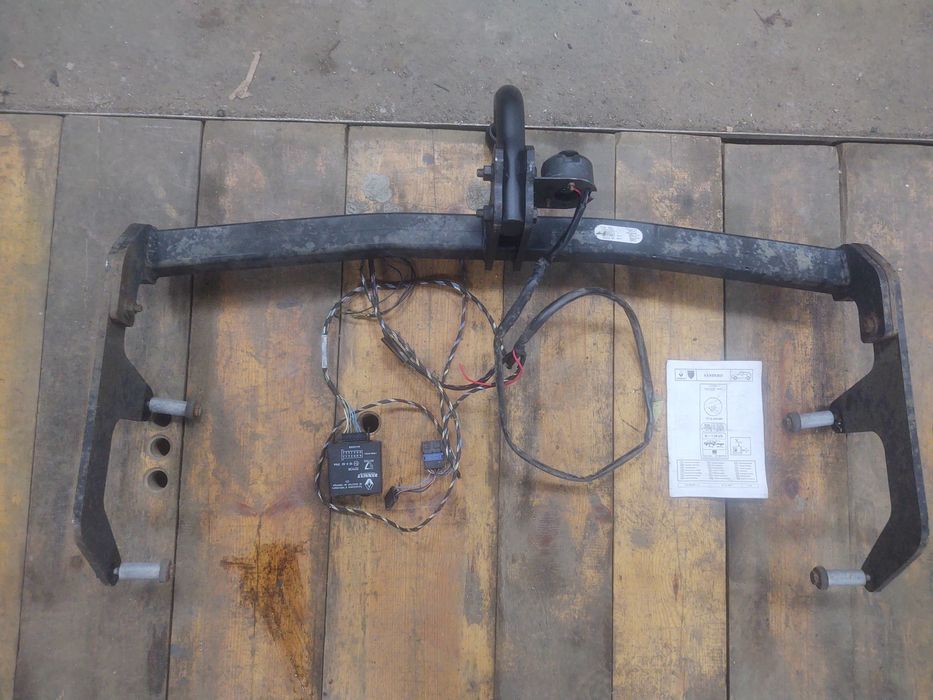 Фаркоп Дачія Сандеро 2007-12 року