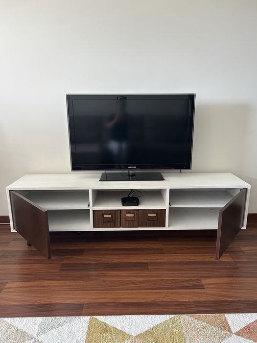 Movel aparador de TV
